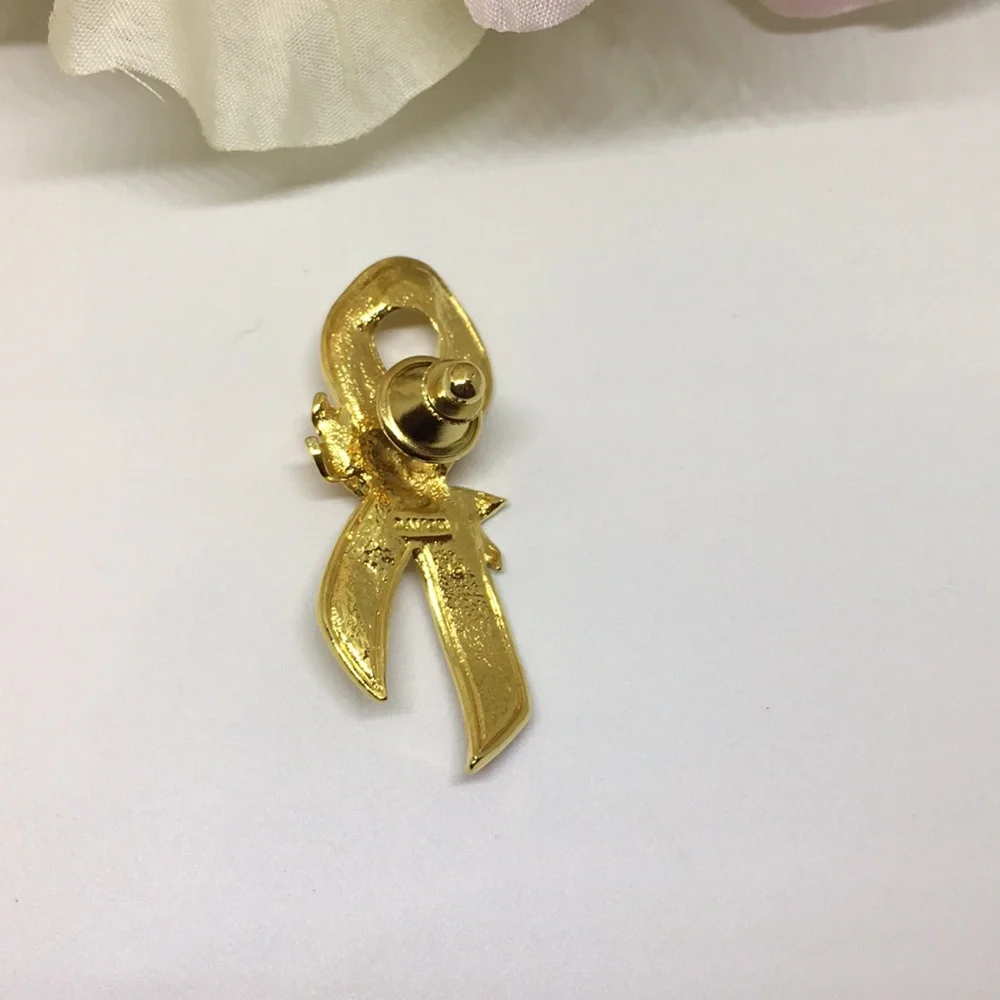Avon Pink Ribbon Pin Breast Cancer Ribbon - Picture 2 of 3